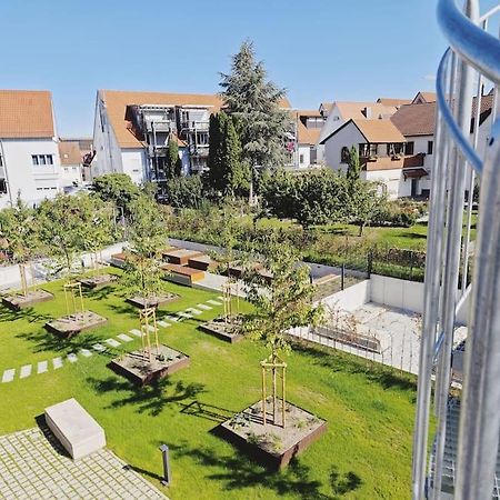 Ticasa Black-Zentral-Outlet-Aufzug-Stylisch-Unique Metzingen  Zewnętrze zdjęcie